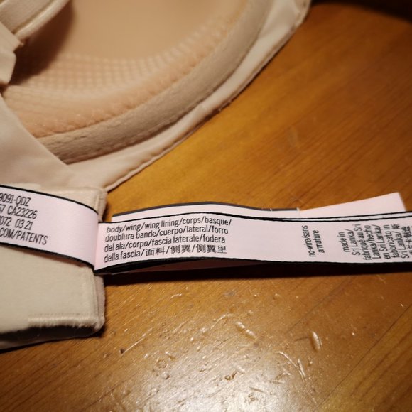 Victoria Secret -  Wireless Bra - Picture 4 of 5